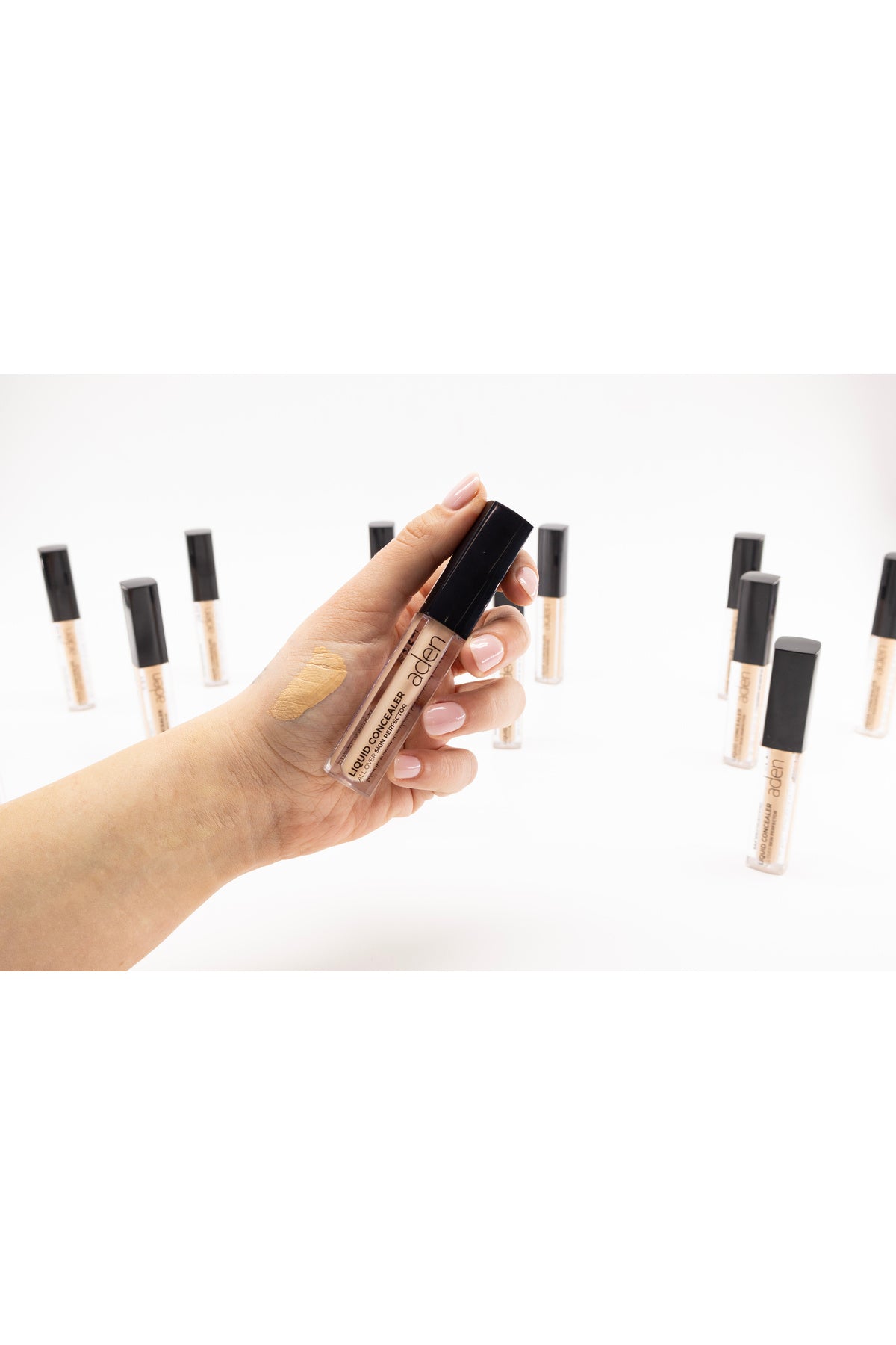 Under Cover Perfector Sıvı Kapatıcı